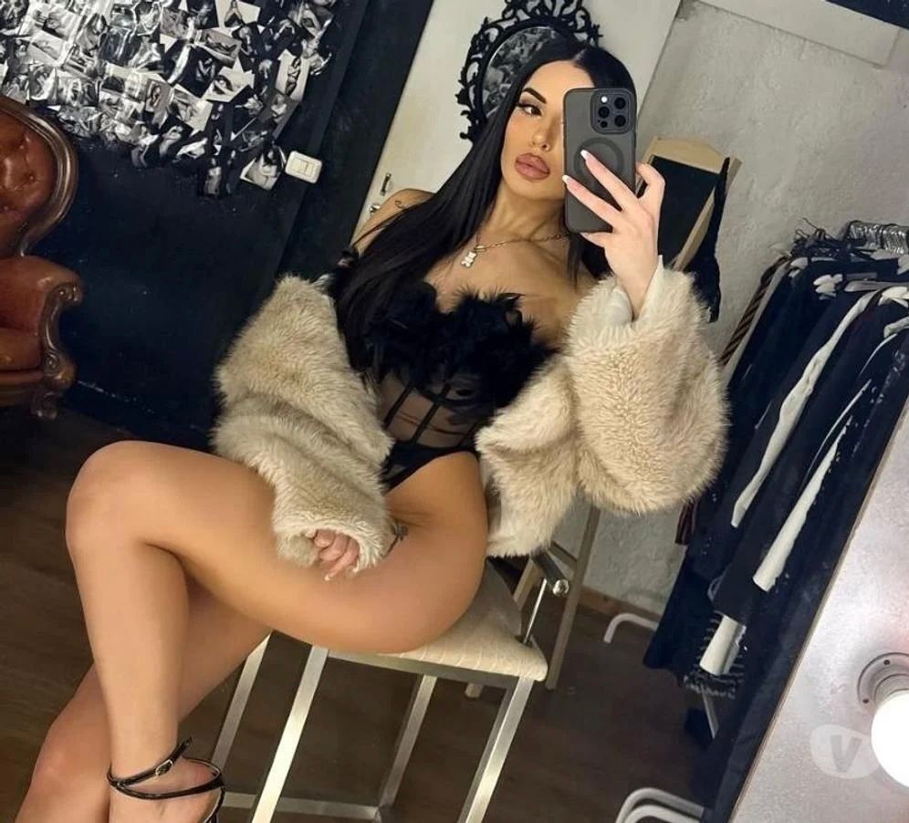 Муза проститутка интим салон Санкт-Петербурга у метро Горьковская эскорт салоны спб